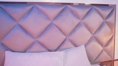 _giggy online show from April 9, 2026, 11:37 am