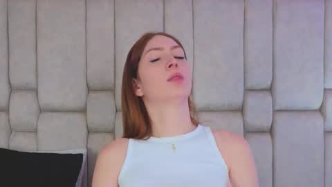 Ginger Cherry online show from January 19, 2026, 7:56 am