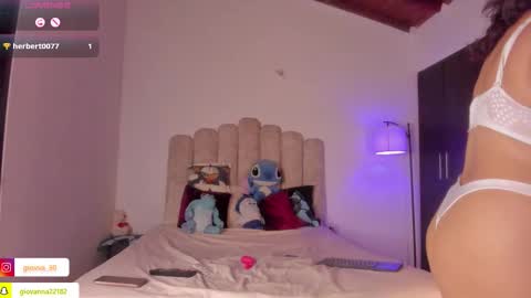 G I O V A online show from November 23, 2025, 11:04 pm