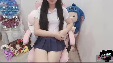 Snapshot of _girlcute_ chatting on September 30, 2025, 1:32 am Anna online show from September 30, 2025, 1:32 am