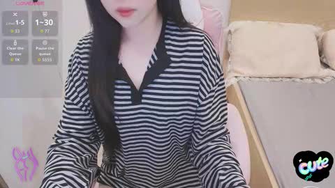 Snapshot of _girlcute_ chatting on November 21, 2025, 1:48 am Anna online show from November 21, 2025, 1:48 am