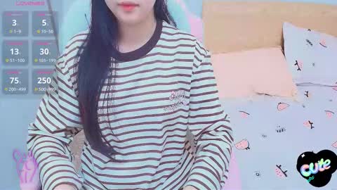 Snapshot of _girlcute_ chatting on November 29, 2025, 1:19 am Anna online show from November 29, 2025, 1:19 am