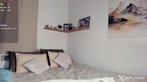 Rina online show from November 13, 2025, 7:35 pm