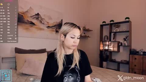 Rina online show from December 20, 2025, 7:32 pm