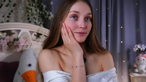 Milly online show from March 12, 2026, 2:50 am