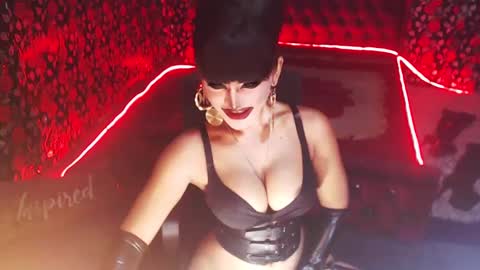 Snapshot of _hailyourqueenx chatting on January 10, 2025, 7:32 pm GoDDess  Chloe online show from January 10, 2025, 7:32 pm