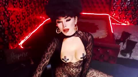 Snapshot of _hailyourqueenx chatting on January 13, 2025, 10:13 pm GoDDess  Chloe online show from January 13, 2025, 10:13 pm