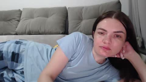 Criss4u online show from April 4, 2026, 7:00 pm