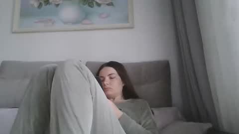 Criss4u online show from April 8, 2026, 6:13 am