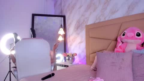 Hollywood online show from February 20, 2026, 7:32 am