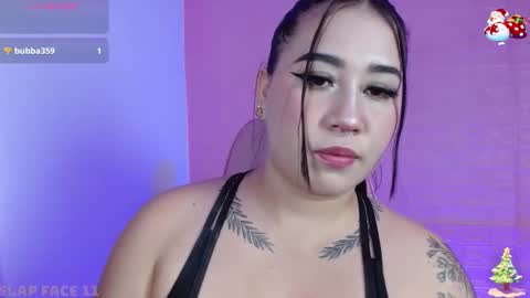 Snapshot of _hooly chatting on December 3, 2025, 8:29 pm CATALINA G online show from December 3, 2025, 8:29 pm