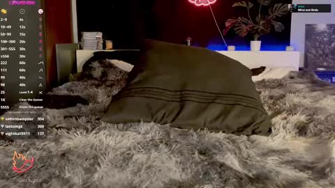 _horny_makima_ online show from February 13, 2025, 3:56 pm