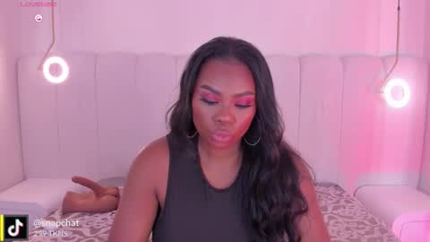 Darlis  online show from February 13, 2026, 8:05 pm