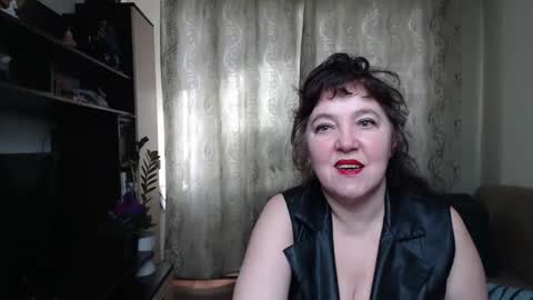 Snapshot of _illusion_ chatting on February 18, 2026, 9:38 am Illusion online show from February 18, 2026, 9:38 am