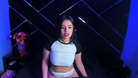 Isabella Moon online show from November 25, 2025, 6:30 pm