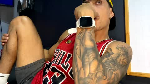 JACKTUZZI instagram online show from December 31, 2024, 4:38 am