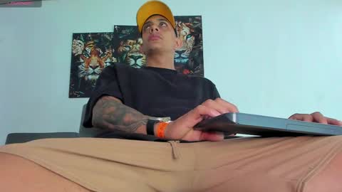 JACKTUZZI instagram online show from February 23, 2025, 3:51 pm