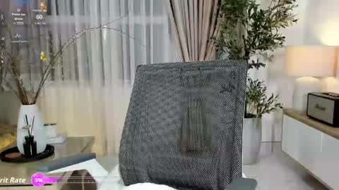 _joliie_ online show from March 19, 2026, 4:44 pm