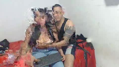 Snapshot of _juegolatino chatting on February 10, 2026, 3:10 am Cristal Damian online show from February 10, 2026, 3:10 am