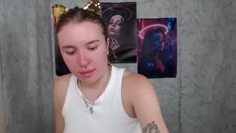 Jolia online show from September 15, 2025, 7:58 pm