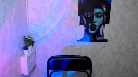 Snapshot of _julianaini_ chatting on December 22, 2025, 7:38 am Jolia online show from December 22, 2025, 7:38 am