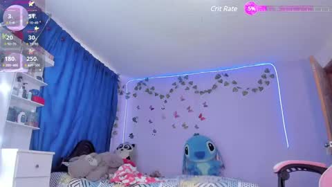 Snapshot of _julii_ chatting on February 5, 2025, 9:50 pm nicky b NEW ACCOUNT FOLLOWME online show from February 5, 2025, 9:50 pm