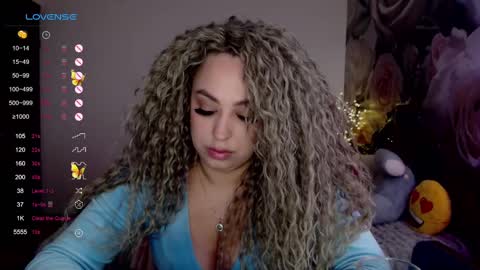 Snapshot of _just_a_queen_3 chatting on March 7, 2025, 6:22 pm _just_a_queen_3 online show from March 7, 2025, 6:22 pm