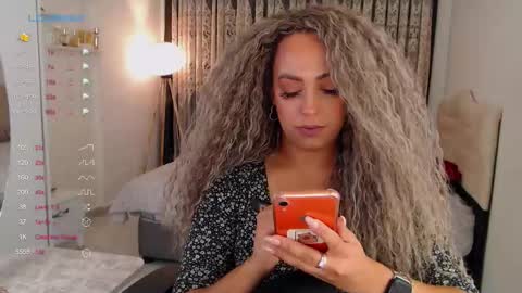 Snapshot of _just_a_queen_3 chatting on September 13, 2025, 4:40 pm _just_a_queen_3 online show from September 13, 2025, 4:40 pm