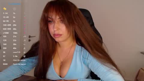 _just_a_queen_3 online show from April 18, 2026, 4:33 pm