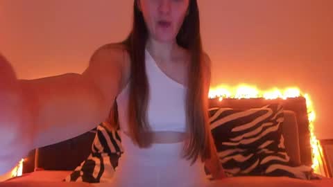 Snapshot of _just_a_simple_girl chatting on December 18, 2024, 11:45 am _just_a_simple_girl online show from December 18, 2024, 11:45 am