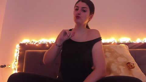 Snapshot of _just_a_simple_girl chatting on January 5, 2025, 12:53 pm _just_a_simple_girl online show from January 5, 2025, 12:53 pm