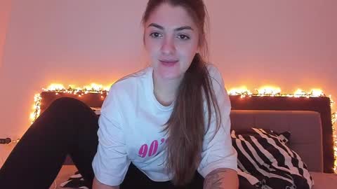 Snapshot of _just_a_simple_girl chatting on January 11, 2025, 12:07 pm _just_a_simple_girl online show from January 11, 2025, 12:07 pm