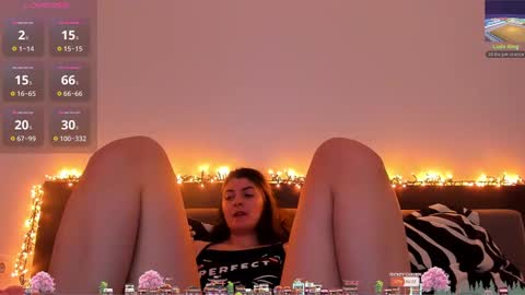 Snapshot of _just_a_simple_girl chatting on January 17, 2025, 12:52 pm _just_a_simple_girl online show from January 17, 2025, 12:52 pm