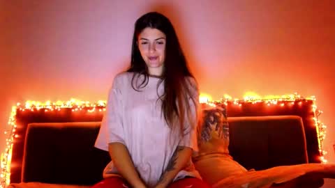 Snapshot of _just_a_simple_girl chatting on October 1, 2025, 11:33 pm _just_a_simple_girl online show from October 1, 2025, 11:33 pm