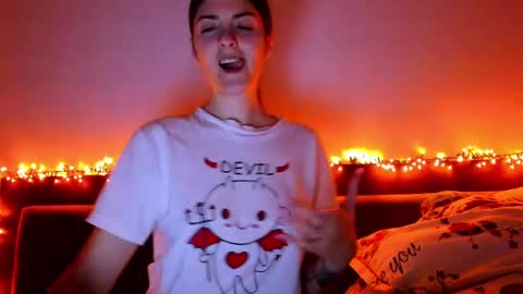 Snapshot of _just_a_simple_girl chatting on October 19, 2025, 3:34 pm _just_a_simple_girl online show from October 19, 2025, 3:34 pm