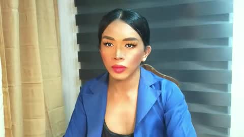 _karie_ online show from November 7, 2025, 5:40 am