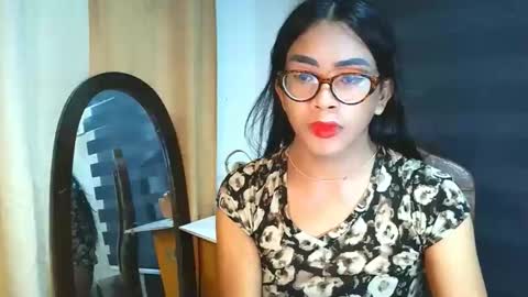 Snapshot of _karie_ chatting on April 28, 2026, 8:41 am _karie_ online show from April 28, 2026, 8:41 am