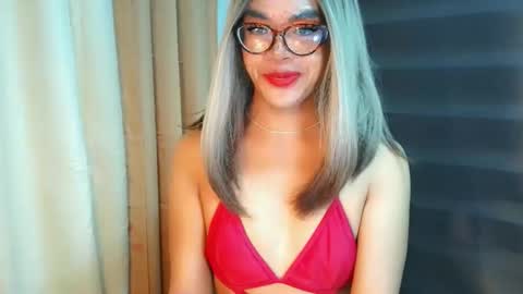 Snapshot of _karie_ chatting on May 1, 2026, 8:24 pm _karie_ online show from May 1, 2026, 8:24 pm