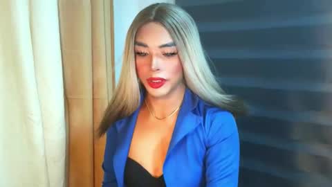 Snapshot of _karie_ chatting on May 6, 2026, 5:40 pm _karie_ online show from May 6, 2026, 5:40 pm