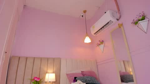 Snapshot of _karol_18 chatting on October 25, 2025, 12:45 pm karol online show from October 25, 2025, 12:45 pm