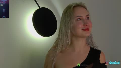 Snapshot of _kateline_ chatting on December 10, 2024, 4:06 pm Kate online show from December 10, 2024, 4:06 pm