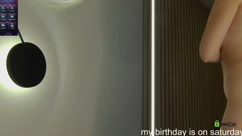 Snapshot of _kateline_ chatting on December 12, 2024, 9:04 pm Kate online show from December 12, 2024, 9:04 pm