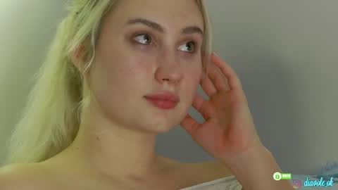 Snapshot of _kateline_ chatting on December 26, 2024, 9:58 pm Kate online show from December 26, 2024, 9:58 pm