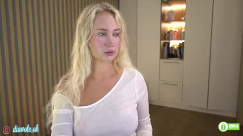 Snapshot of _kateline_ chatting on September 9, 2025, 10:15 am Kate online show from September 9, 2025, 10:15 am
