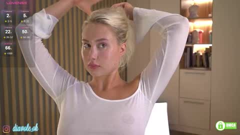 Snapshot of _kateline_ chatting on September 10, 2025, 3:12 pm Kate online show from September 10, 2025, 3:12 pm