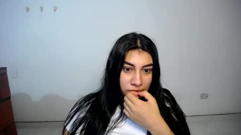 kateryn online show from April 3, 2026, 11:03 pm