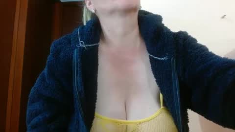 Keiila online show from January 11, 2025, 8:54 pm