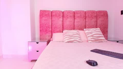 Kendall online show from November 19, 2025, 11:54 am