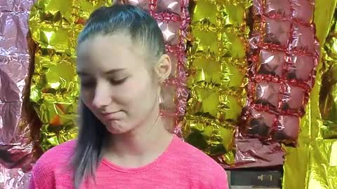 _kikiclark_ online show from April 11, 2026, 8:24 pm