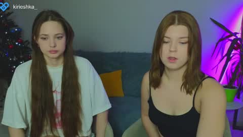 Molly   Emily online show from January 8, 2025, 11:21 am